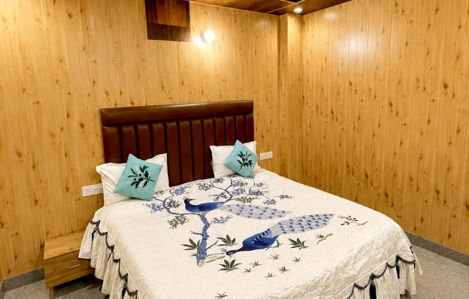 The Amber Retreat