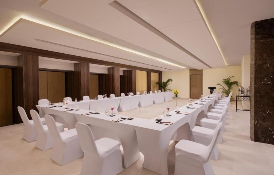 V Sarovar Portico MI Road Jaipur