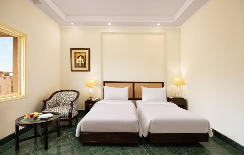 V Sarovar Portico MI Road Jaipur