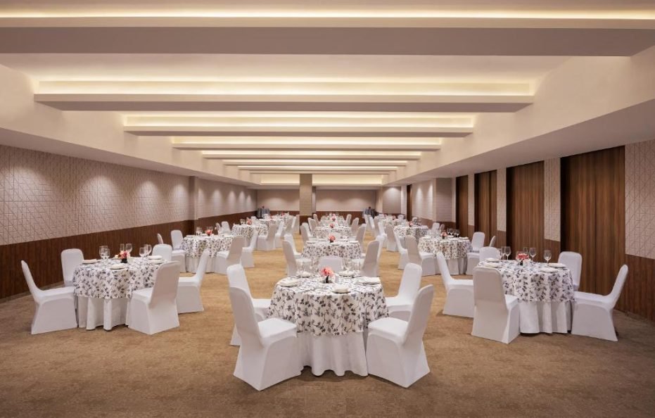 V Sarovar Portico MI Road Jaipur