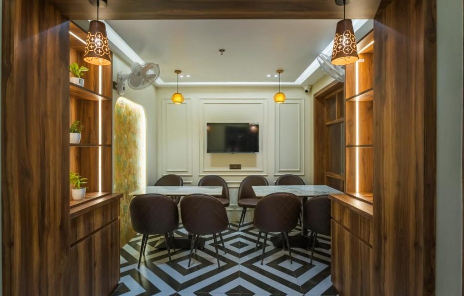 Tripli Hotels Tandon Grand Stay