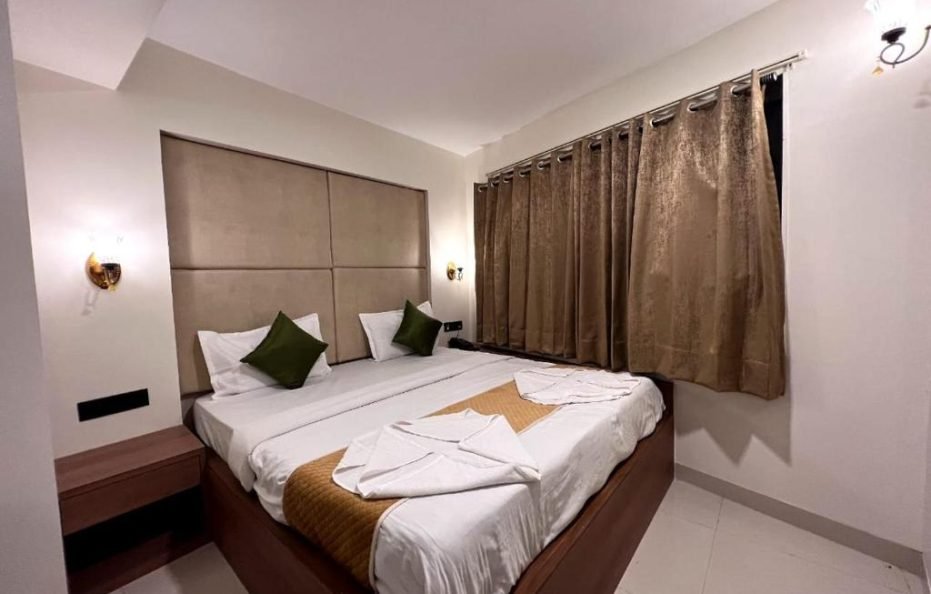 Hotel Grande Residency – Book Rooms Online at Best Prices | ROOM24