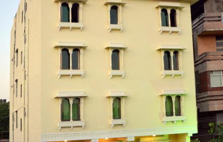 Hotel Grande Residency – Book Rooms Online at Best Prices | ROOM24