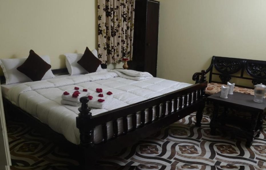 Hotel Grande Residency – Book Rooms Online at Best Prices | ROOM24